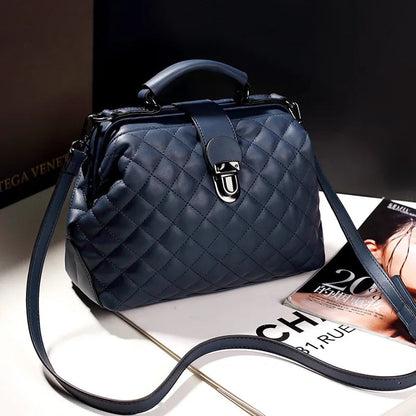 Elva | Bolso de inspiración vintage con cierre metálico.