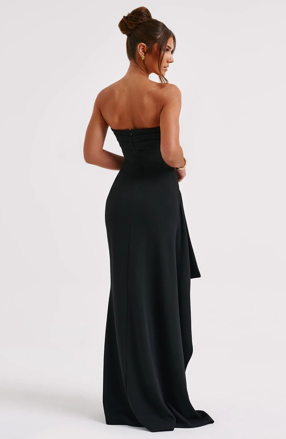 Monica | Vestido largo negro con abertura